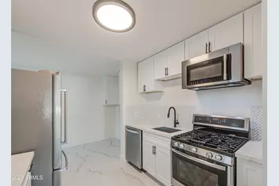1648 N 38th Drive, Phoenix, AZ 85009 - Photo 15