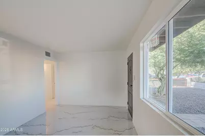 1648 N 38th Drive, Phoenix, AZ 85009 - Photo 7