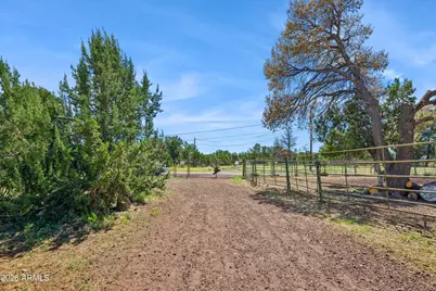 9555 Crosscut Drive, Flagstaff, AZ 86004 - Photo 39