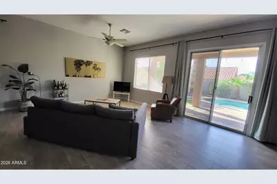 453 W Larona Lane, Tempe, AZ 85284 - Photo 3