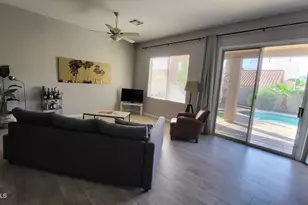 453 W Larona Ln, Tempe, AZ 85284 - Photo 3