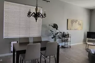 453 W Larona Ln, Tempe, AZ 85284 - Photo 5