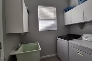 453 W Larona Ln, Tempe, AZ 85284 - Photo 15