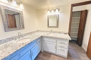 916 W Strahan Dr, Tempe, AZ 85283 - Photo 13