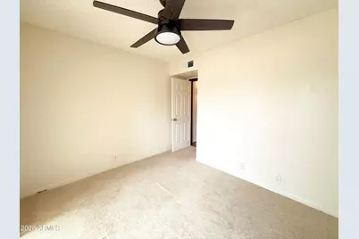 916 W Strahan Drive, Tempe, AZ 85283 - Photo 15