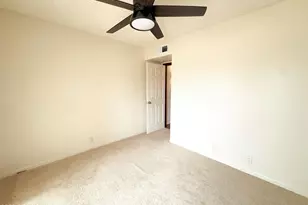 916 W Strahan Dr, Tempe, AZ 85283 - Photo 15