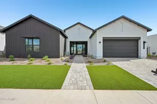 2451 E Aquarius Pl, Chandler, AZ 85249 - Photo 1
