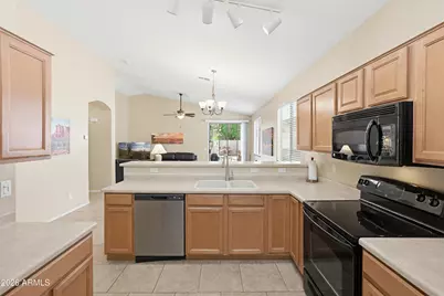 17271 W Smokey Drive, Surprise, AZ 85388 - Photo 11