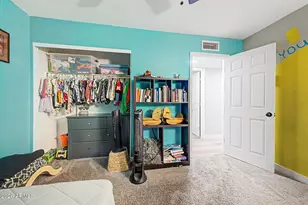 3844 W Caribbean Ln, Phoenix, AZ 85053 - Photo 17