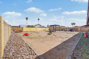3844 W Caribbean Ln, Phoenix, AZ 85053 - Photo 23