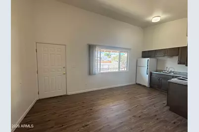 1200 Lanny Avenue #Apt 10, Clarkdale, AZ 86324 - Photo 3