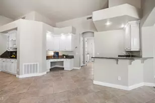 12245 S Running Bear Ct, Phoenix, AZ 85044 - Photo 21
