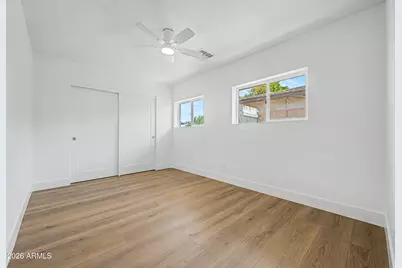 4542 N 50th Drive, Phoenix, AZ 85031 - Photo 17