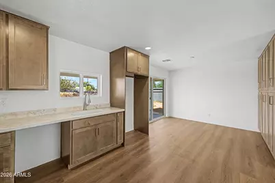 4542 N 50th Drive, Phoenix, AZ 85031 - Photo 3