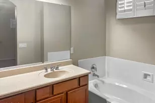 17727 N 89th Dr, Peoria, AZ 85382 - Photo 11