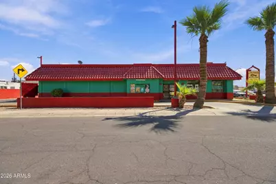5033 N 67th Avenue, Glendale, AZ 85301 - Photo 5