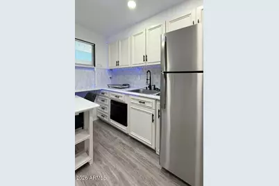 7529 W Comet Avenue #Studio, Peoria, AZ 85345 - Photo 5