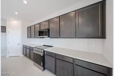 18266 W Sand Hills Drive, Surprise, AZ 85387 - Photo 11