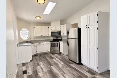 2292 N Ironwood Drive #06, Apache Junction, AZ 85120 - Photo 3