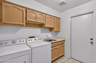 10422 E Regal Dr, Sun Lakes, AZ 85248 - Photo 41