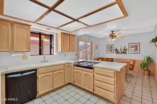 10422 E Regal Dr, Sun Lakes, AZ 85248 - Photo 35