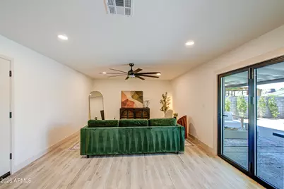 218 E Cairo Drive, Tempe, AZ 85282 - Photo 15