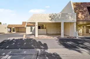 5207 S Hazelton Ln, Tempe, AZ 85283 - Photo 1