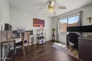 1807 E Dunbar Dr, Phoenix, AZ 85042 - Photo 23
