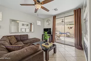 1807 E Dunbar Dr, Phoenix, AZ 85042 - Photo 9