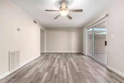 8434 E Montebello Avenue, Scottsdale, AZ 85250 - Photo 9