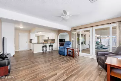 9811 W Redwood Drive, Sun City, AZ 85351 - Photo 9
