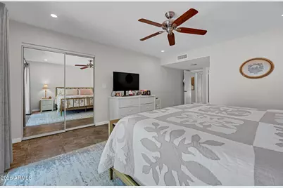 1110 E Orangewood Avenue, Phoenix, AZ 85020 - Photo 15