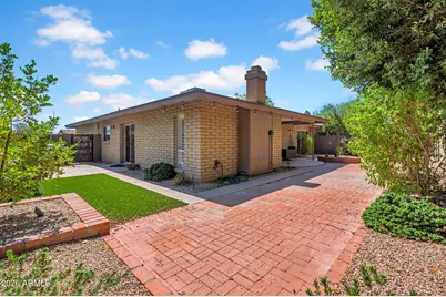 1110 E Orangewood Avenue, Phoenix, AZ 85020 - Photo 23