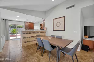1110 E Orangewood Ave, Phoenix, AZ 85020 - Photo 7