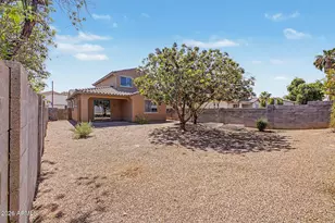 15348 W Dreyfus St, Surprise, AZ 85379 - Photo 31