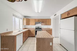 7581 W Kerry Ln, Glendale, AZ 85308 - Photo 11