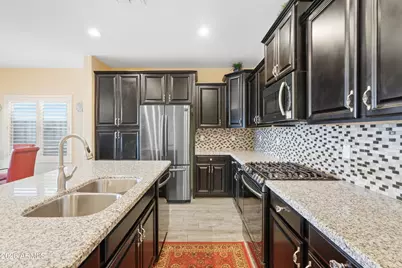 18047 W Statler Street, Surprise, AZ 85388 - Photo 13