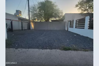 2102 N 26th Place, Phoenix, AZ 85008 - Photo 9