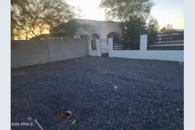 2102 N 26th Place, Phoenix, AZ 85008 - Photo 11