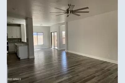 2557 W Brilliant Sky Drive, Phoenix, AZ 85085 - Photo 5