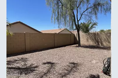 2557 W Brilliant Sky Drive, Phoenix, AZ 85085 - Photo 17