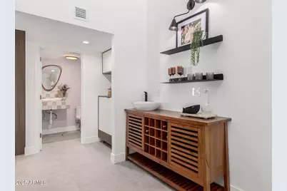 8706 E Devonshire Avenue, Scottsdale, AZ 85251 - Photo 11