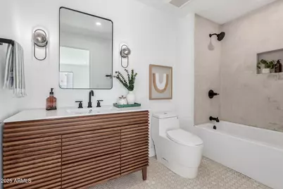 8706 E Devonshire Avenue, Scottsdale, AZ 85251 - Photo 29