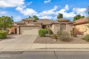 142 W Raven Dr, Chandler, AZ 85286 - Photo 1
