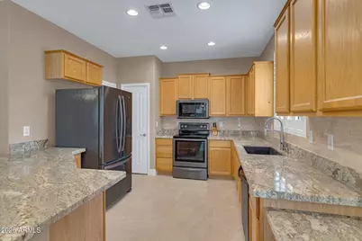 142 W Raven Drive, Chandler, AZ 85286 - Photo 11