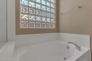 142 W Raven Dr, Chandler, AZ 85286 - Photo 23