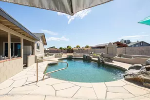 8607 W Earll Dr, Phoenix, AZ 85037 - Photo 23