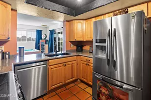 8607 W Earll Dr, Phoenix, AZ 85037 - Photo 9
