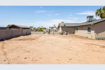8607 W Earll Drive, Phoenix, AZ 85037 - Photo 31
