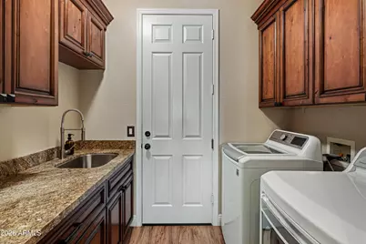 22822 N 52nd Street, Phoenix, AZ 85054 - Photo 21